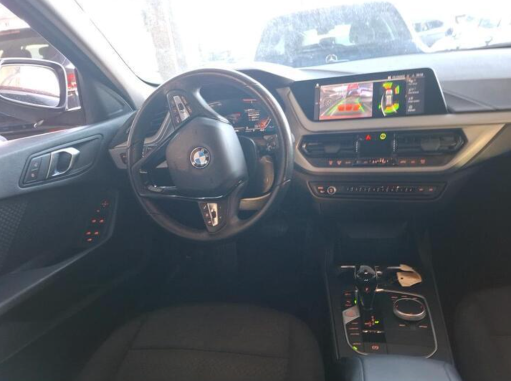 BMW 116 2023 - view 1