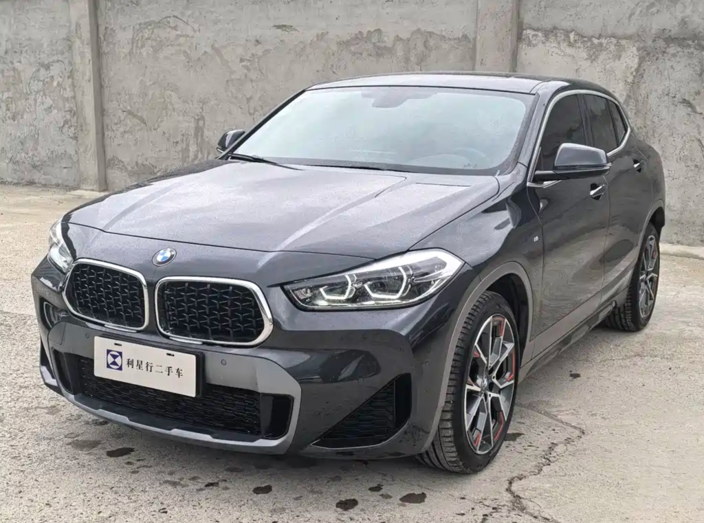 BMW X2 2022 - view 1